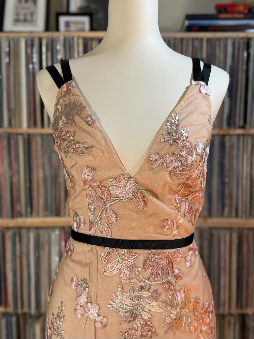 ASOS Blush Pink Embroidered Deep V-Neck Midi Dress Black Straps Size 2 Formal - Picture 4 of 11